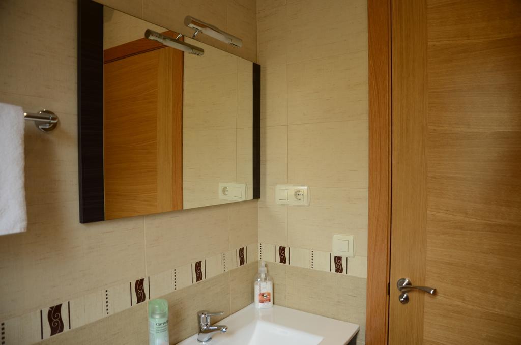 Apartamentos El Rincon De Limes กันกัส เดล นาเซอา ภายนอก รูปภาพ
