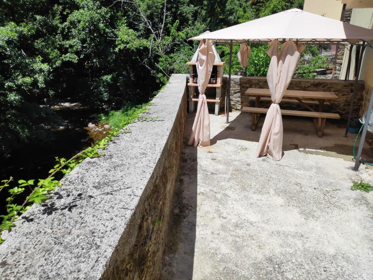 Apartamentos El Rincon De Limes กันกัส เดล นาเซอา ภายนอก รูปภาพ
