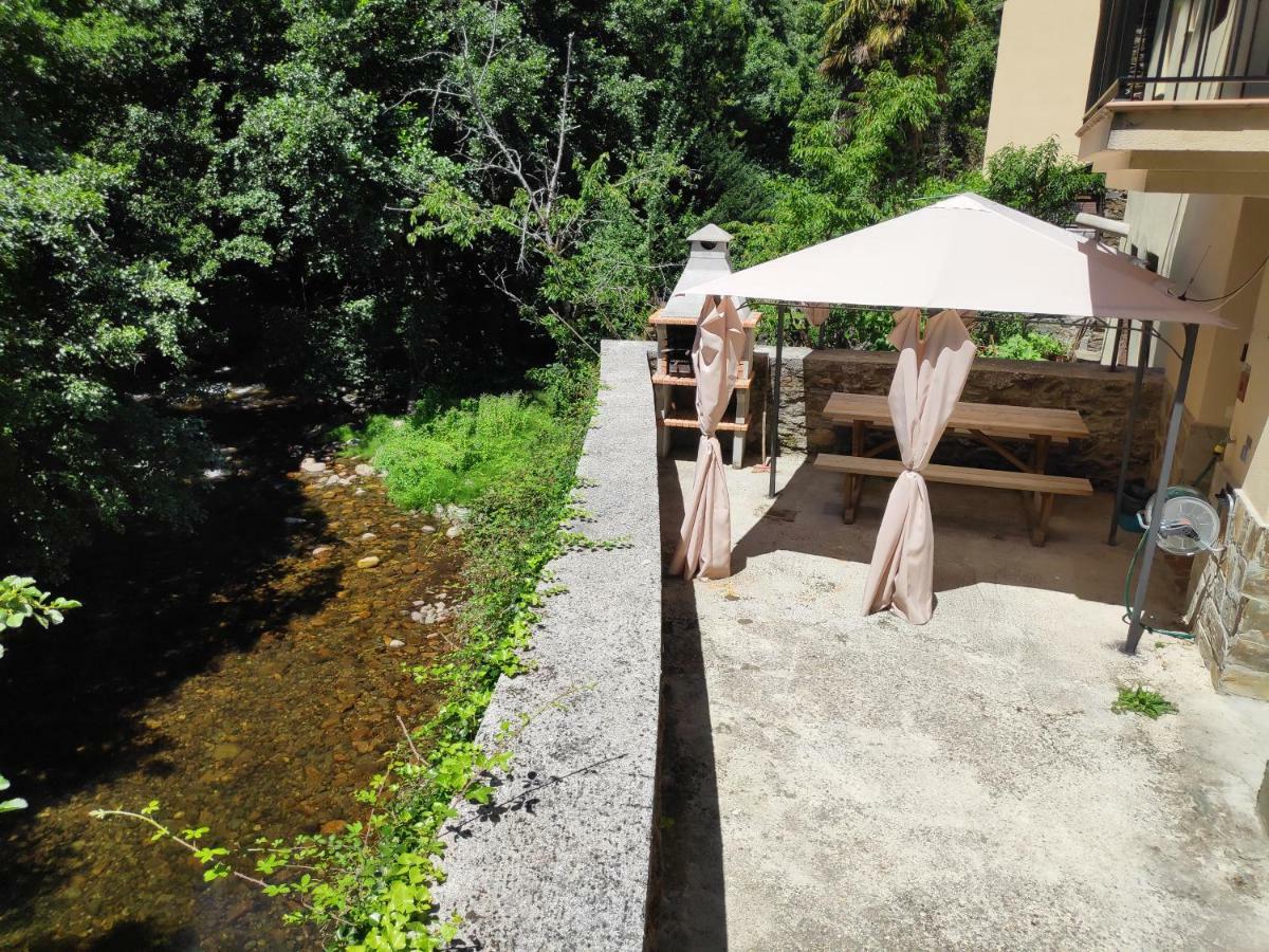 Apartamentos El Rincon De Limes กันกัส เดล นาเซอา ภายนอก รูปภาพ