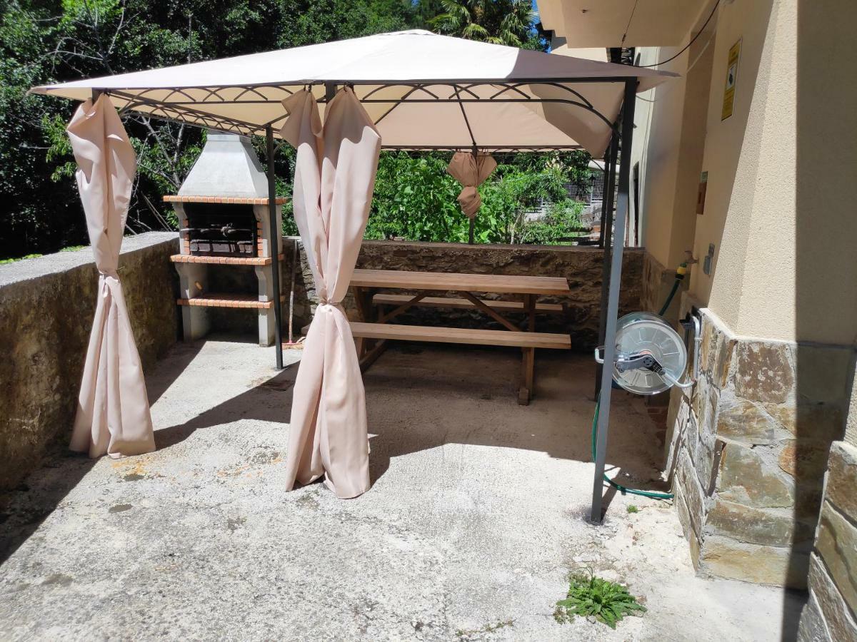 Apartamentos El Rincon De Limes กันกัส เดล นาเซอา ภายนอก รูปภาพ